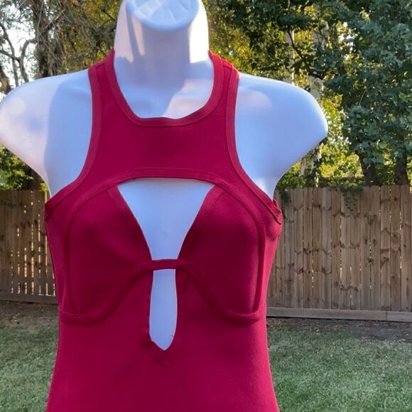 Take 50% OFF- Bandage Red Color For Woman, Size-S - Picture 2 of 8